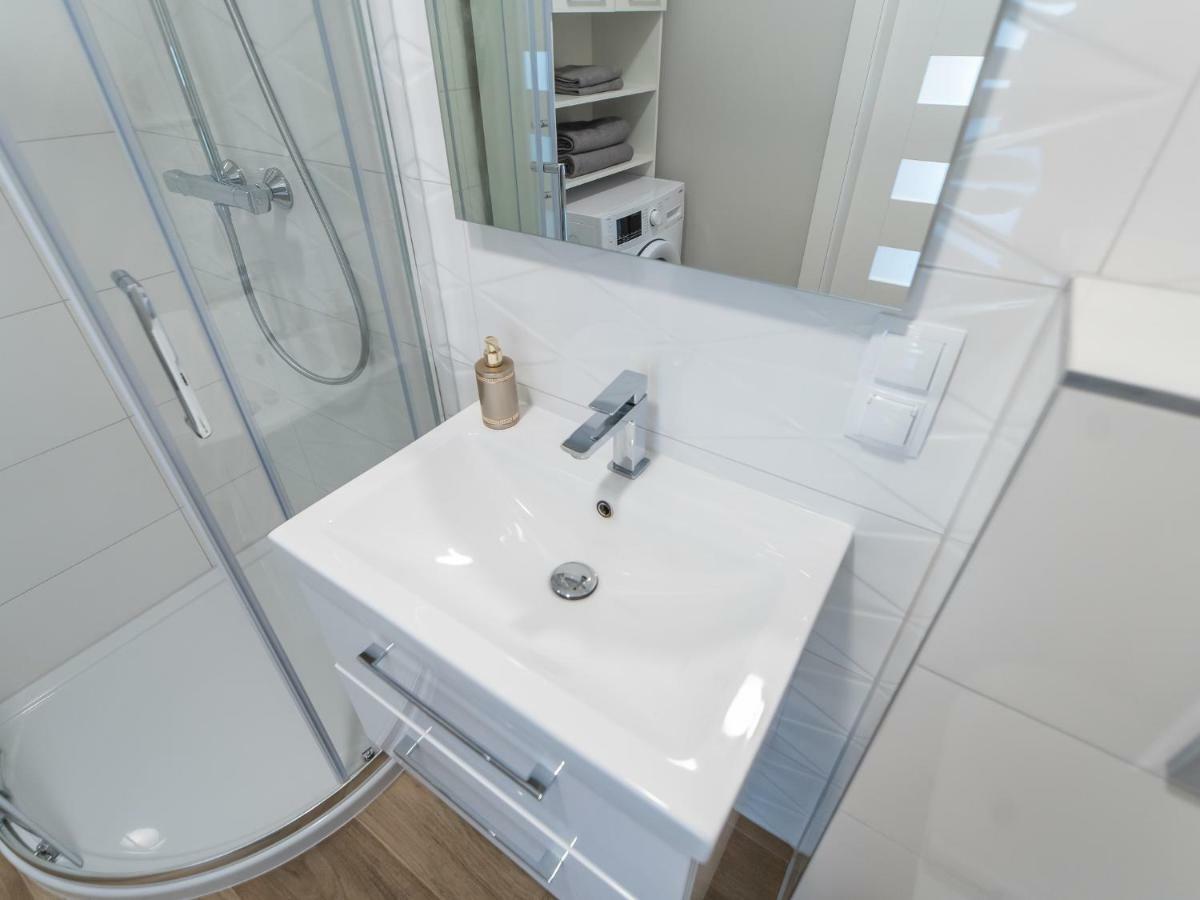 Apartament Rybacka 12A/20, Kolobrzeg - 3 Pokoje מראה חיצוני תמונה